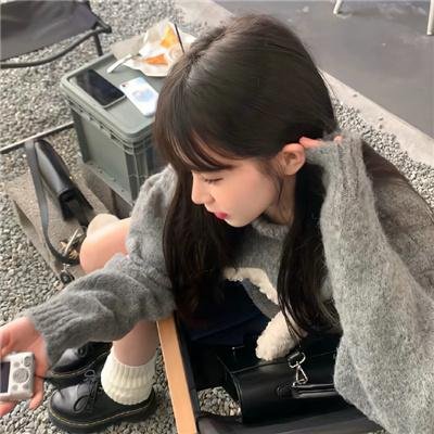 一个人的皮影戏